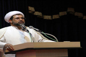 زندگی سعادتمند و عزتمندانه در گرو انس با قرآن و مذهب است