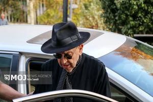 مراسم یادبود همایون ارشادی