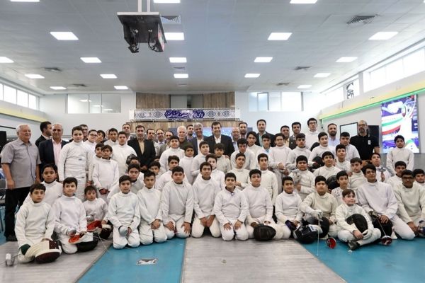 افتتاح کمپ تیم‌های ملی شمشیربازی با حضور وزیر ورزش