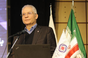 راه گذر از شرایط کنونی، حمایت از تولید داخلی است