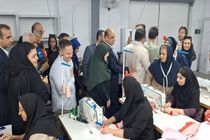 فاطمه مهاجرانی از یک کارگاه تولیدی پوشاک در انزلی بازدید کرد