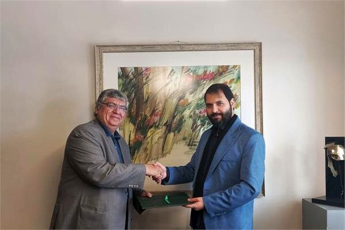 حکم دبیری شورای هنری برای زراوندیان زده شد