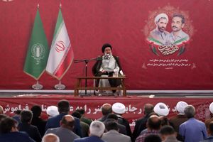 اروپایی‌ها عامل قحطی و بمب‌های شیمیایی علیه ایران بودند