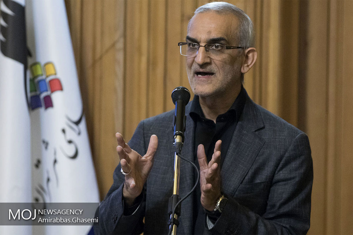 یکصدونوزدهمین جلسه شورای شهر تهران/محسن پورسیدآقایی مدیر عامل سازمان حمل و نقل و ترافیک تهران