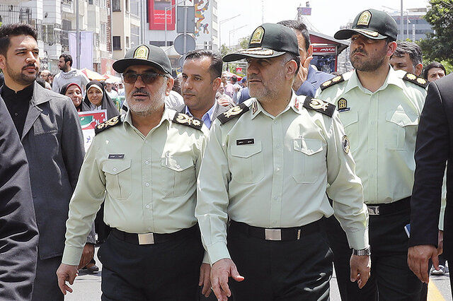 آمریکا بداند تضعیف مواضع و تسلیم ایران رویایی تعبیر نشدنی است