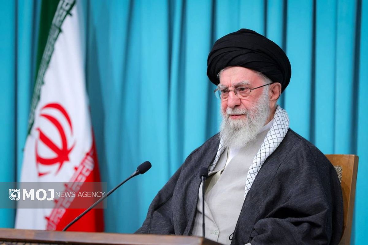 رهبر انقلاب