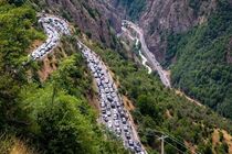 جاده چالوس زیر بار ترافیک سنگین
