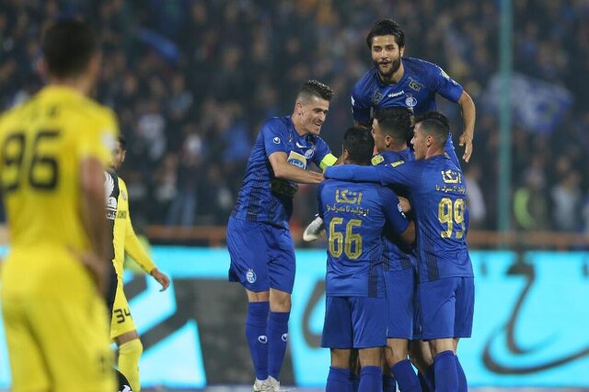 بازی استقلال و پارس جنوبی جم