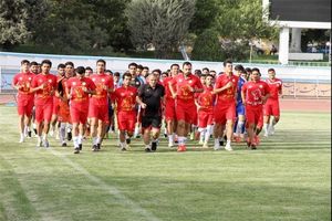 سه بازیکن جدید با نفت تهران به توافق رسیدند