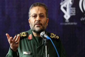 مراقبیم دشمن دست از پا خطا نکند