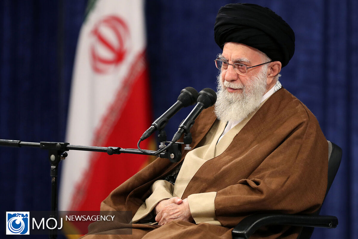 دیدار دست‌اندرکاران برگزاری کنگره بین‌المللی علامه طباطبایی با رهبر انقلاب