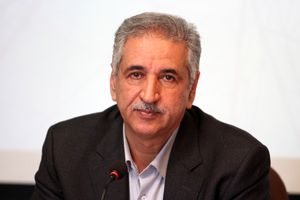 کارکنان برق همدان یک روز حقوق خود را به سیل‌زدگان اهدا کردند