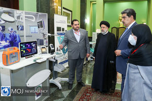 بازدید روسای جمهور ایران و ونزوئلا از دستاوردهای شرکت‌ های دانش‌ بنیان