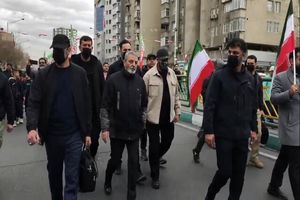 حضور رئیس ستاد کل نیروهای مسلح در راهپیمایی 22 بهمن