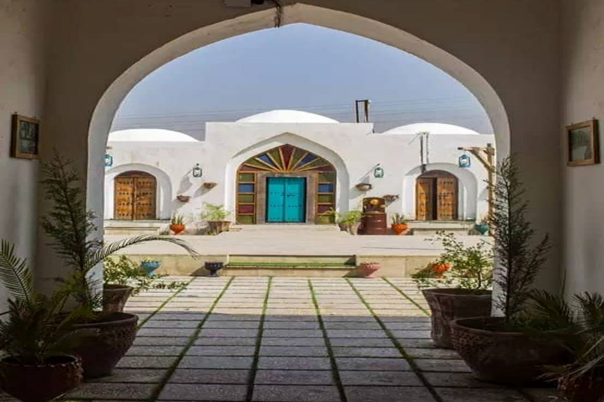 کاروانسرای بستک