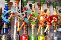 25 قهوه سرای متخلف در اصفهان پلمب شد