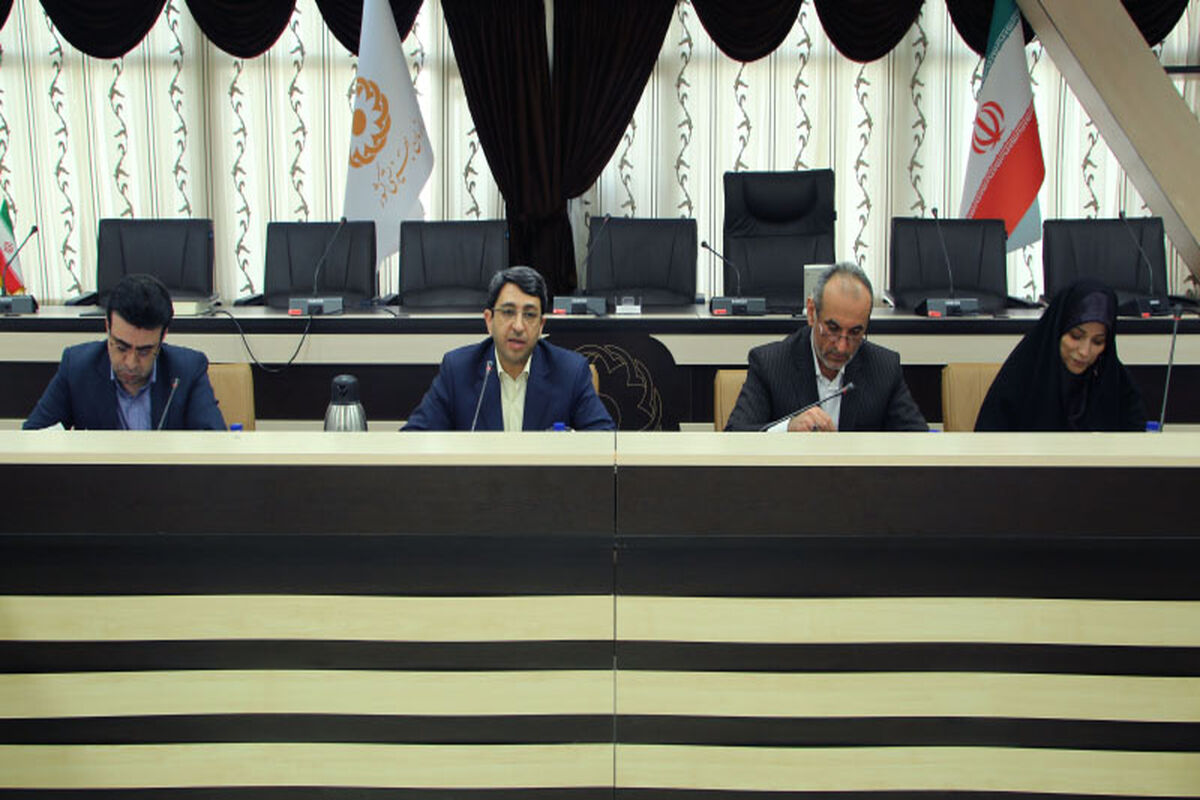 قبادی دانا اعتیاد