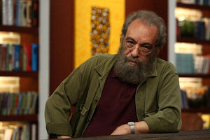 پاسخ فراستی به واکنش ها نسبت به اظهاراتش درباره فیلم پیرپسر + فیلم