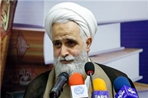 مشکلات کشور به دست نخبگان دانشگاهی حل می‌شود 