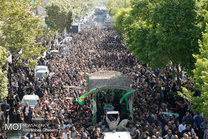 تشییع پیکر شهید مدافع حرم مجید قربانخانی