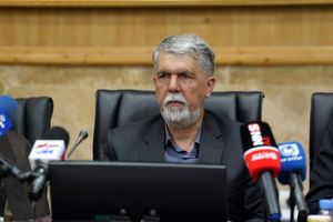 وزیر فرهنگ خواستار تبیین سخنان رهبر انقلاب در باب صنعت هسته‌ای کشور شد