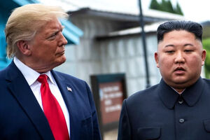 ترامپ دستور کاهش رزمایش‌های مشترک با سئول را صادر کرد