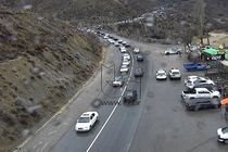 ترافیک وسایل نقلیه همچنان در محورهای شمالی کشور سنگین است