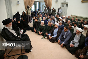 دیدار دست‌اندرکاران کنگره بین‌المللی شهدای مدافع حرم و جبهه مقاومت با رهبر معظم انقلاب