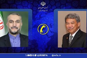 وزرای خارجه ایران و مالزی با یکدیگر تلفنی گفت‌وگو کردند