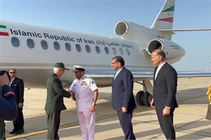 رئیس کل نیروهای مسلح وارد مسقط شد