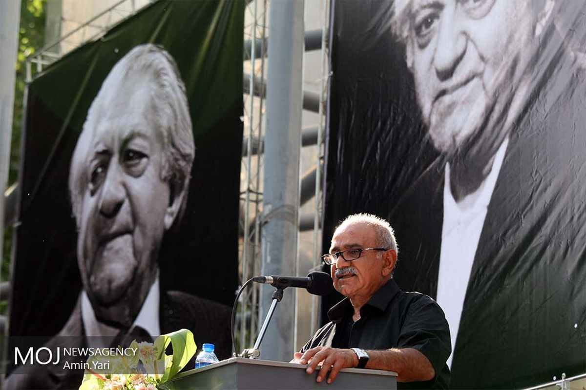 مراسم تشیع پیکر عزت الله انتظامی