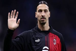 زلاتان ابراهیموویچ به مادر ام‌باپه حمله کرد