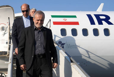 پزشکیان وارد مشهد مقدس شد