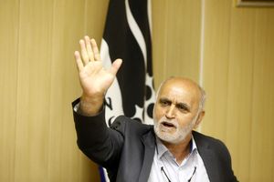 استقلال به اهلش سپرده شود