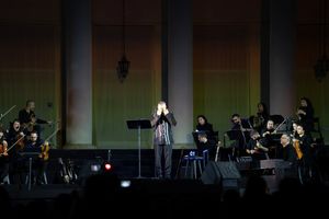 ویژه های علیرضا قربانی در دور جدید کنسرتش+ معرفی اعضای ارکستر