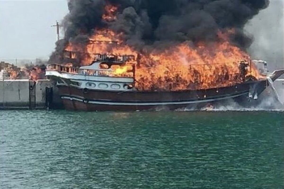 آتش سوزى لنج
