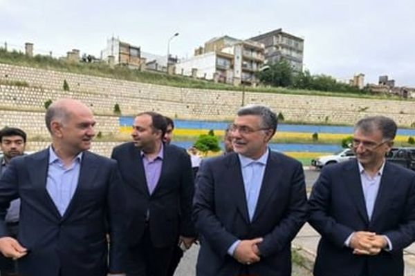 وزیر بهداشت از پروژه‌های درمانی روانسر و جوانرود بازدید کرد