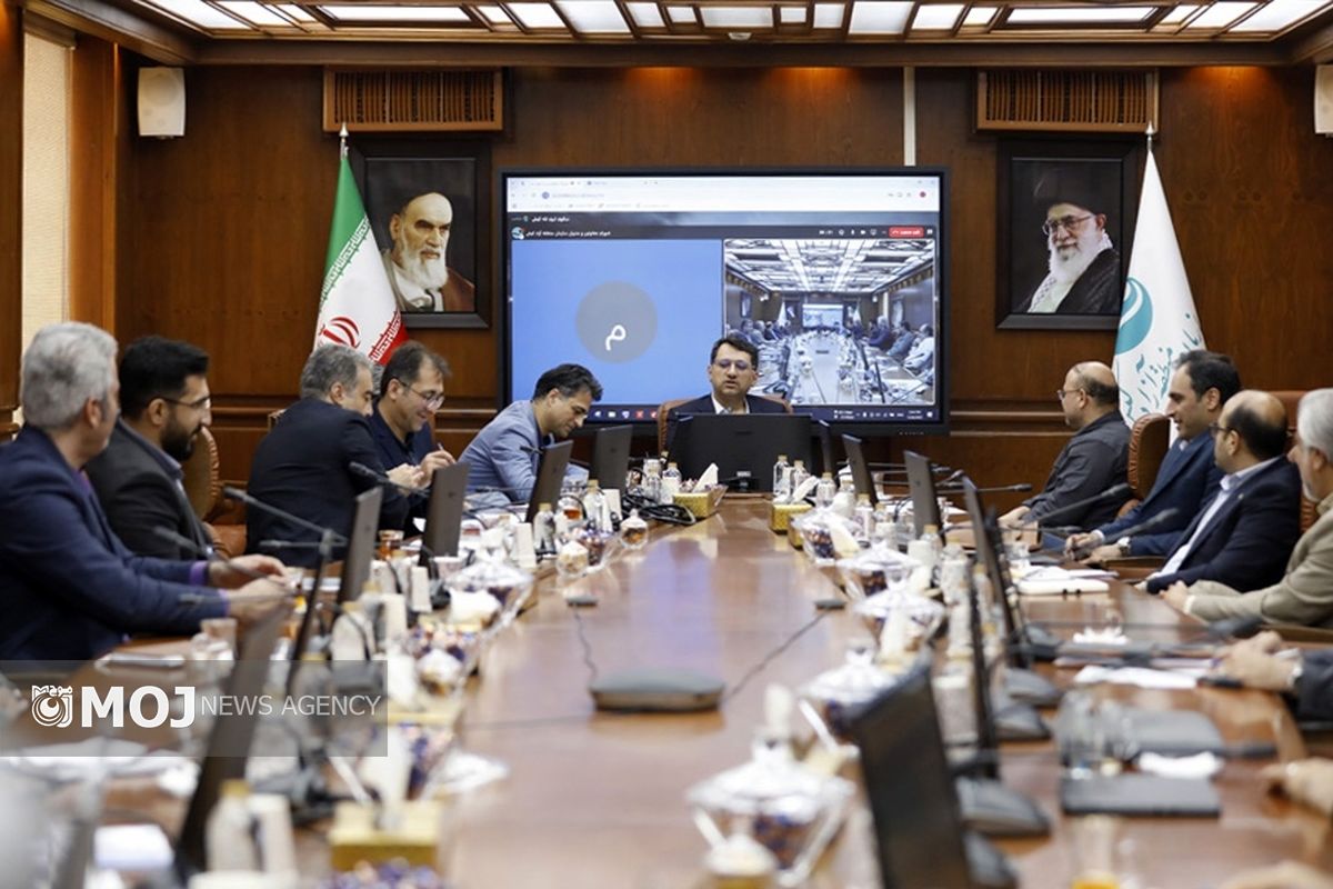 جلسه معاونین سازمان منطقه آزاد کیش