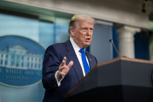 ترامپ تحریم نفتی ایران را لغو نکرده است