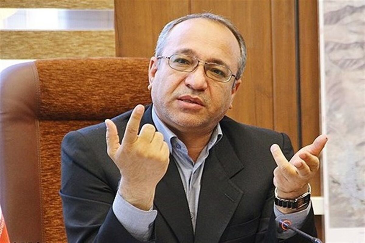 منوچهرفخری