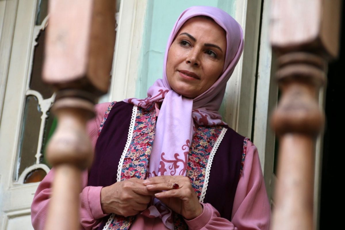 نسرین نکیسا بازیگر سریال گاندو