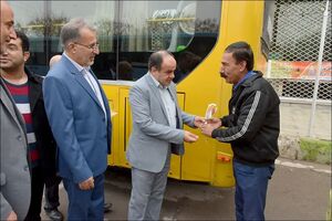  تجلیل از فعالان حوزه حمل و نقل شهری در ایستگاه های شهر نجف آباد