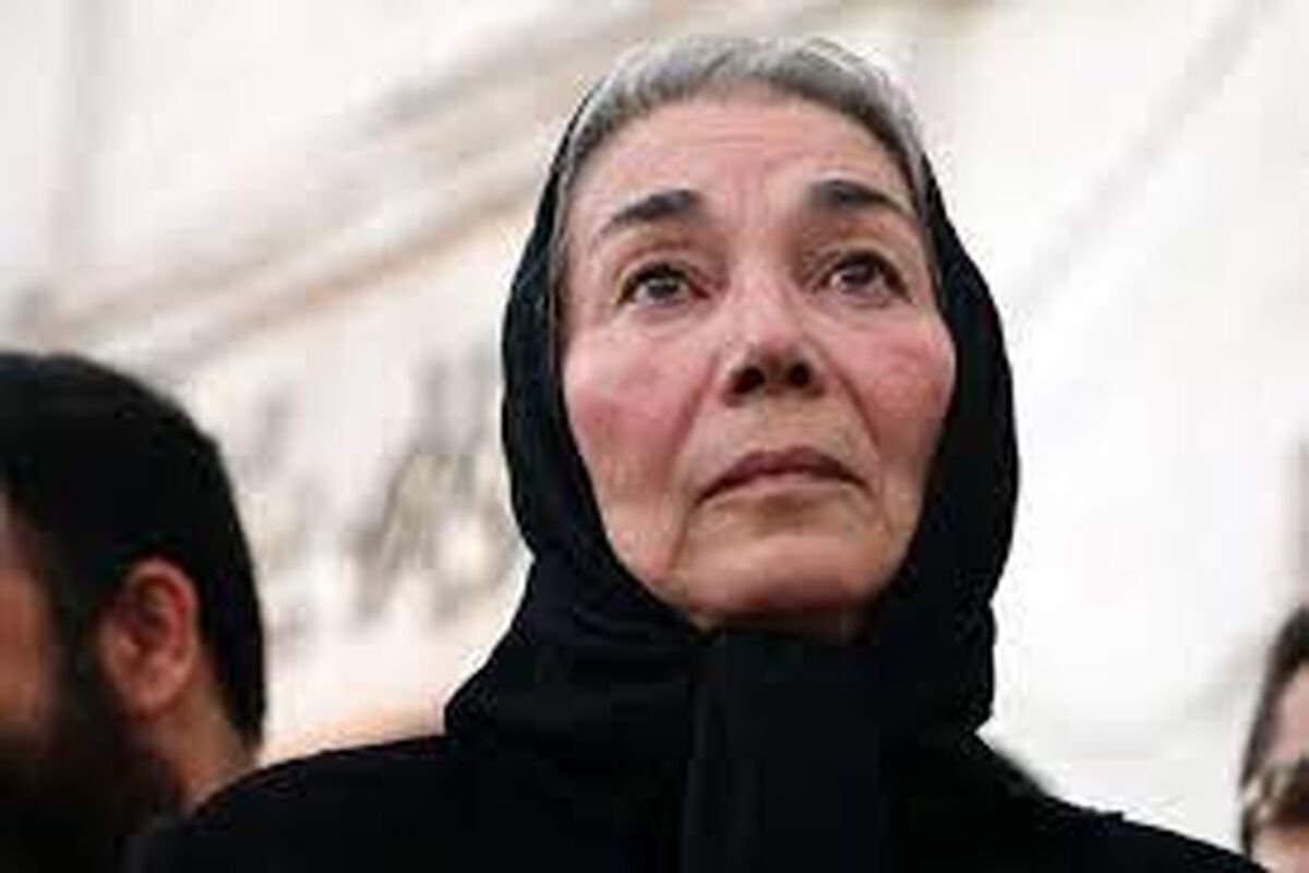 تشییع پیکر پروانه معصومی در رشت