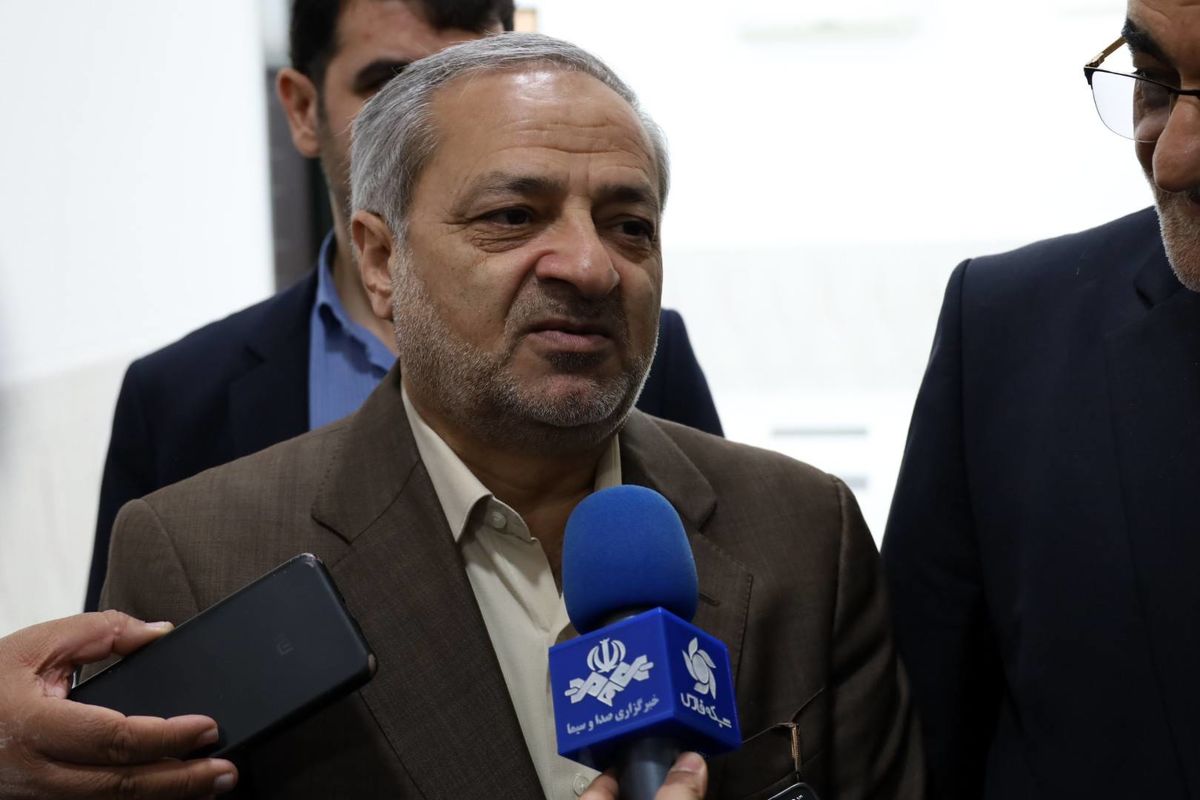 وزیر آموزش و پرورش