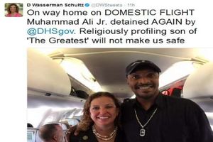 پسر و همسر کلی بار دیگر در فرودگاه مورد بازجویی قرار گرفتند