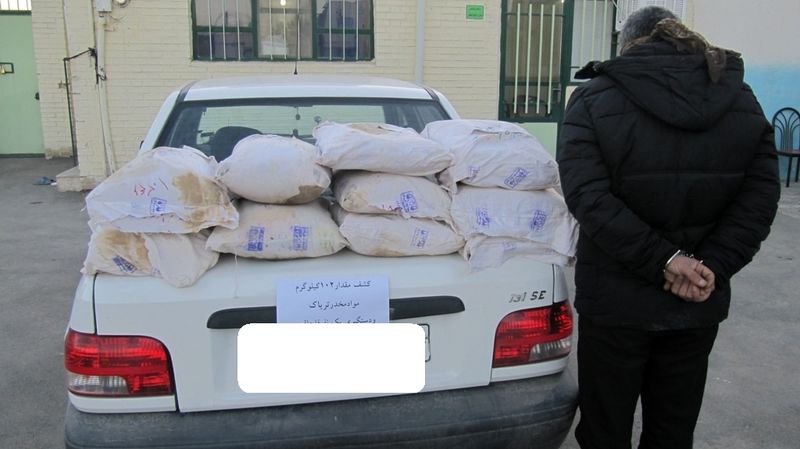 کشف 190 کیلوگرم تریاک از خودروی پراید در اصفهان / دستگیری 5 سوداگر مرگ
