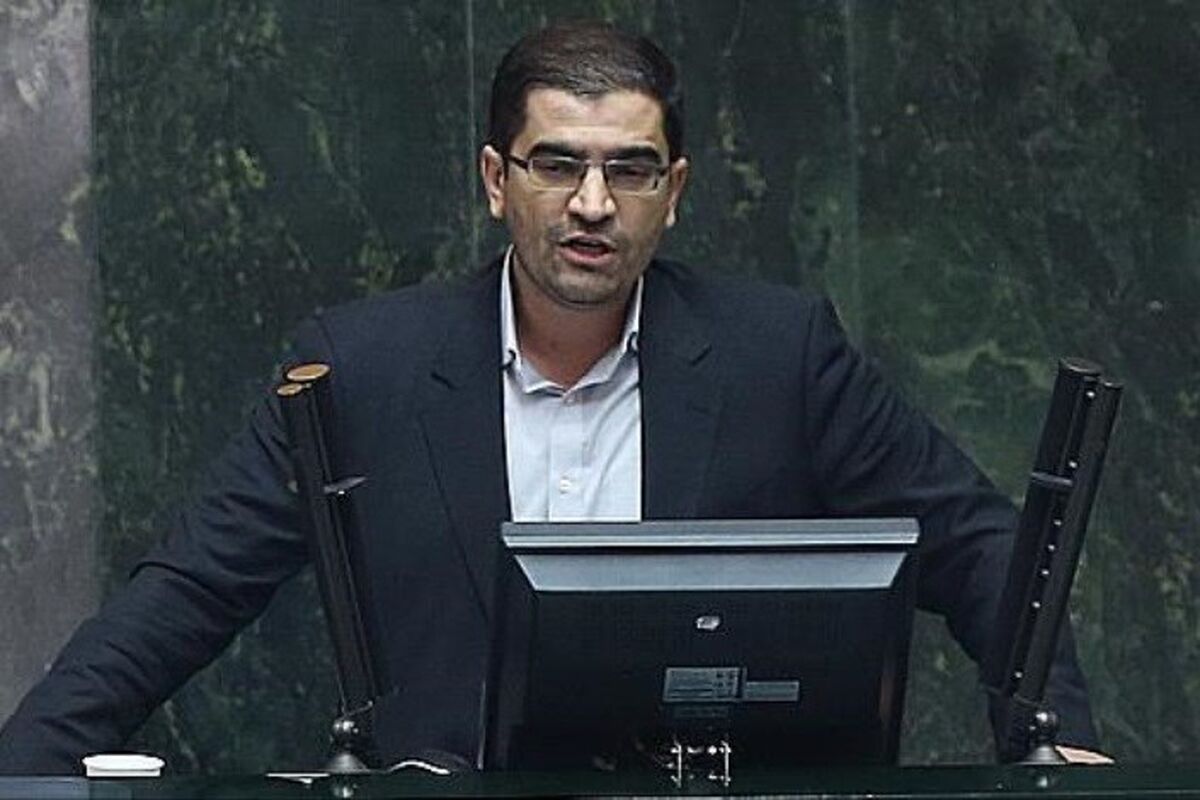 احسان قاضی زاده هاشمی
