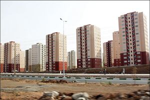 تهاتر زمین‌ با پیمانکاران و جبران تغییر قیمت‌ اقلام مورد نیاز خروجی‌ جلسه با سازندگان فاز ۸ پردیس
