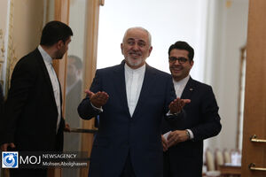 ظریف برای پاسخگویی به مجلس نیامد