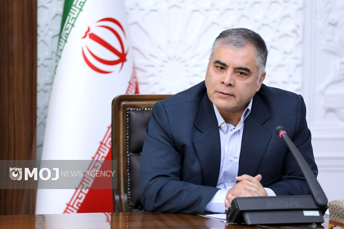 محسن پاک‌نژاد + وزیر نفت
